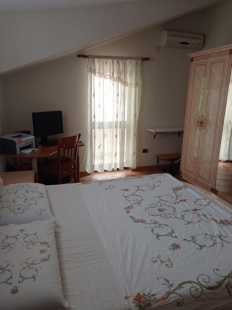 Villa Sokoli, Enjoy Sunset At This Spacious Apartment Tirana Exterior foto
